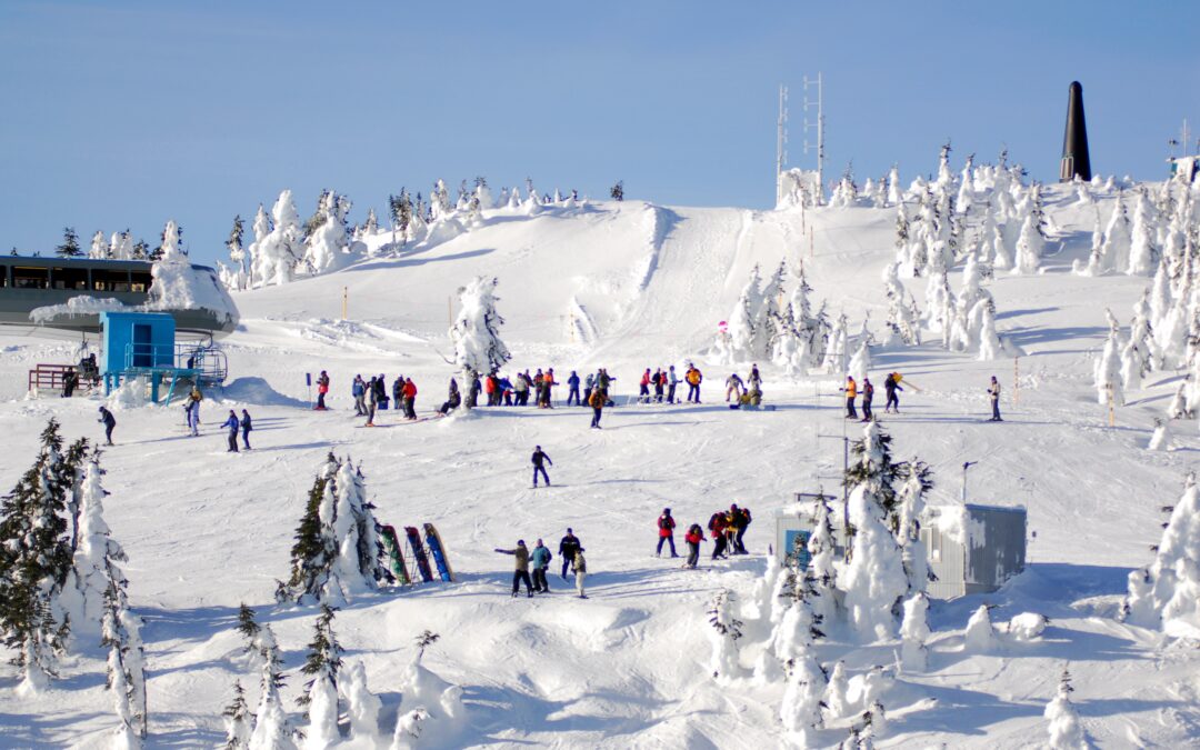 Skiers at Mount Washington